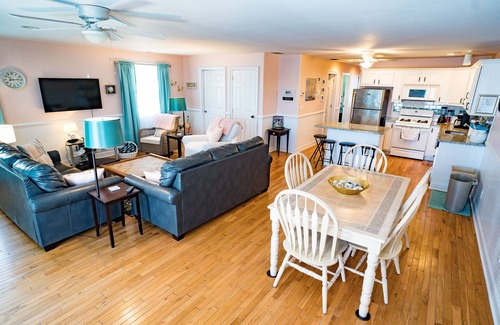 Wildwood Condo | Oceanfront Retreat with Deck Views Near Exciting Attractions