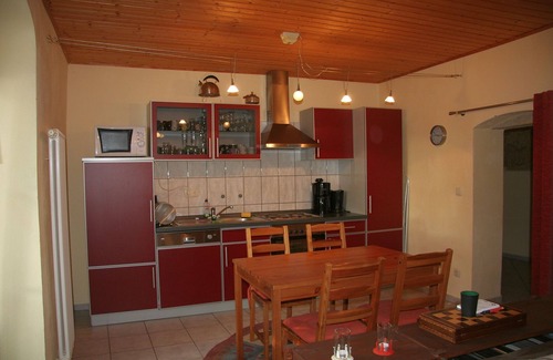Maxen Apartment | Modern Farm Apartment with Pool & Horses Near Dresden