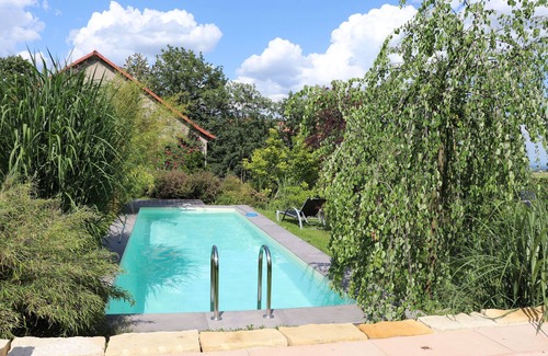 Maxen Apartment | Modern Farm Apartment with Pool & Horses Near Dresden