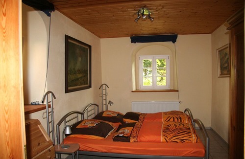 Maxen Apartment | 10 km to Dresden - Modern Apartment in the Farm With own Horses, Garden Pool