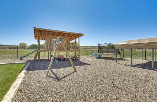 Aztec House | 10 Mi to Aztec Ruins Family Home with Large Yard!