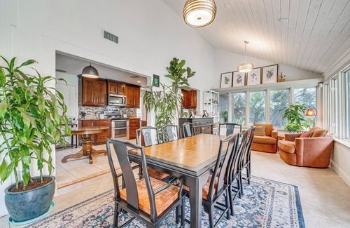 Orlando House | Relaxing Lakeside Orlando Retreat - Close to Disney World!