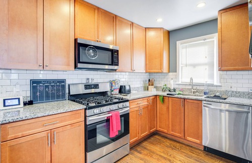 Forestville House | 10 Mi to National Mall: District Heights Home