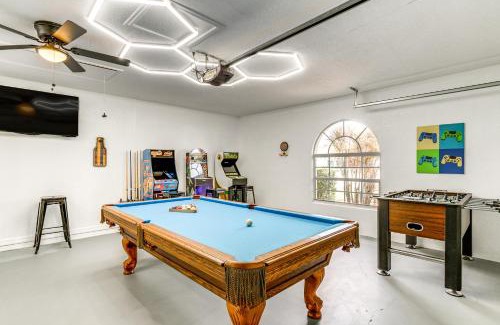 Broadmoor House | 10 Mi to Public Beaches Coastal Florida Retreat