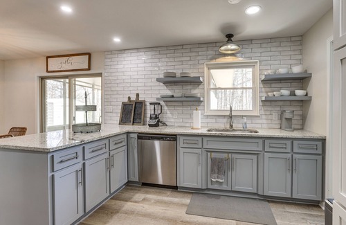 Fultondale House | Pet-Friendly Retreat in Fultondale - 10/10 Guest Rated!