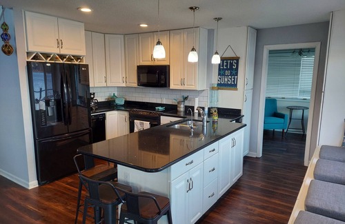 Gilbert House | Scenic 10 Mile View on Lake Murray - Family-Friendly Stay