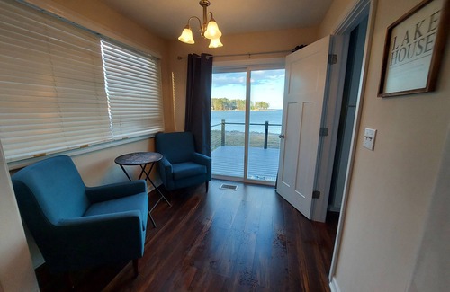 Gilbert House | Scenic 10 Mile View on Lake Murray - Family-Friendly Stay