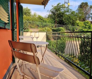 Rezza Apartment | Relaxing Double Suite Surrounded by Nature, 10 Min to Beach