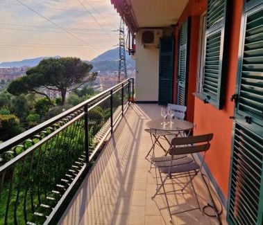 Rezza Apartment | Relaxing Double Suite Surrounded by Nature, 10 Min to Beach