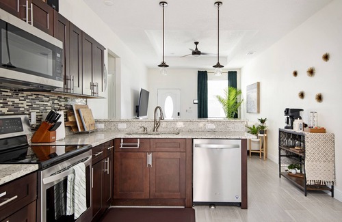 East Tampa House | Ideal Location Near Raymond James Stadium and More