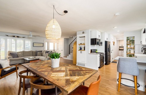 West Congress House | Top-Rated Home with Pool & Outdoor TV, 10 Min to Downtown