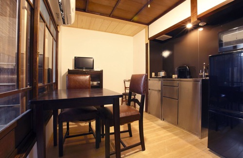 Sannenzaka Ninenzaka House | Discover Bairin-an: Ideal Retreat Near Gion with Spa