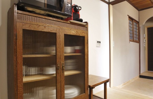 Sannenzaka Ninenzaka House | Relaxing Townhouse Near Gion with Spa and Hot Tub Access