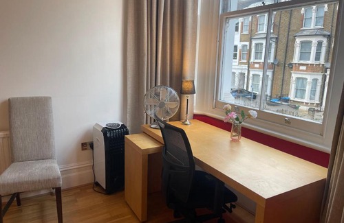 Kilburn Apartment | Convenient 2 Bed Apartment, Just 15 Min to Central London