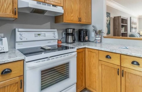 Dieppe House | 10 mins away from everything in Dieppe,NB
