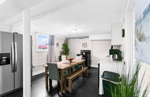 Birmingham House | 10 Mins to Downtown! Modern in Magic City- Unit B
