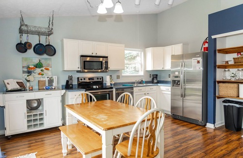 Noblesville House | Family-Friendly Retreat Just 10 Mins from Grand Park