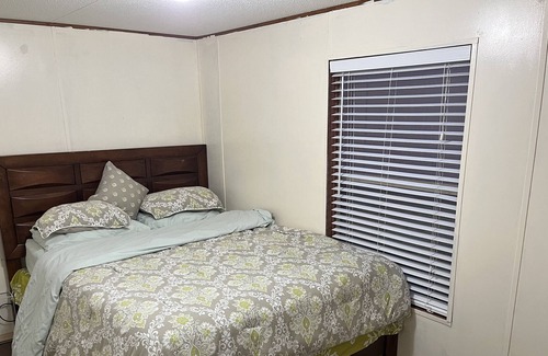 Hockley House | Convenient Mobile Home Near Houston Premium Outlet & More