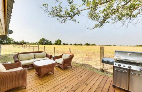 Coupland House | Inviting Retreat in Coupland, Texas - Guest Rated 10/10