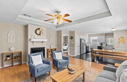 South Baton Rouge House | 10 Mins to Tiger Stadium! South Burbank Bungalow