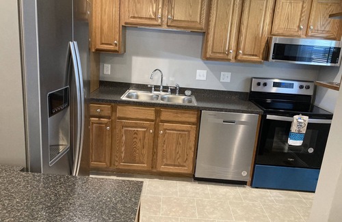 Covedale House | 10 minute from down town , very clean , fresh , an new rental