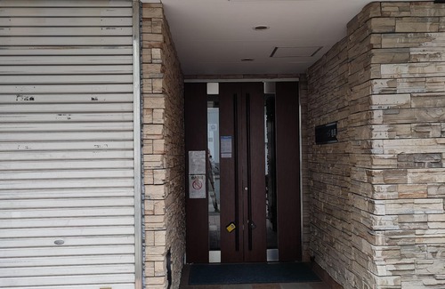 Naniwa Apartment | Convenient Stay Near Namba Station with Family Amenities