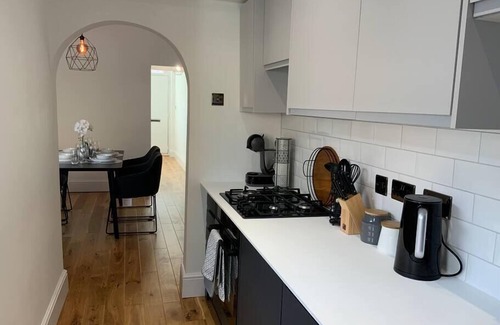 Lincoln House | Your Perfect Stay Near Lincoln City Centre - Ids’s Place