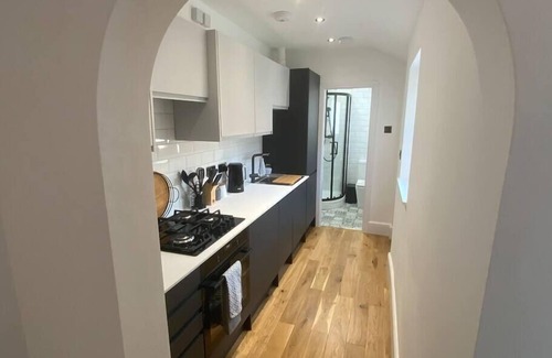Lincoln House | Your Perfect Stay Near Lincoln City Centre - Ids’s Place