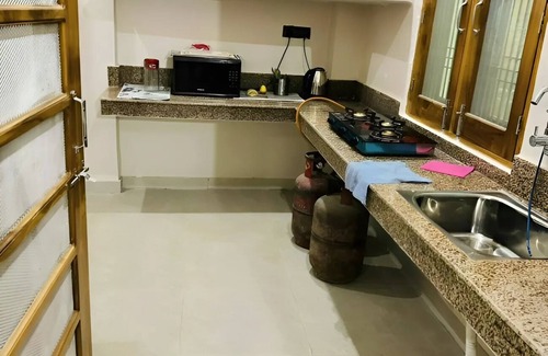 Bouvet Island House | Family Retreat Near Ram Mandir with Parking and Garden