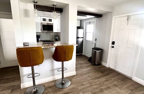 Downtown Condo | Modern Condo with Pool, Beach Just 10 Minutes Away