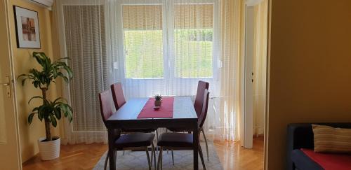 Mukinje Apartment | Ideal Retreat: 10-Minute Walk to Scenic Lakes