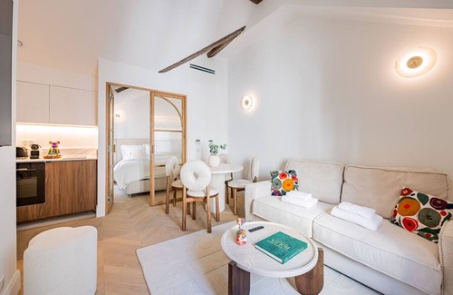 Sorbonne Apartment | 10 New suite 4 persons- Saint Germain Notre-Dame