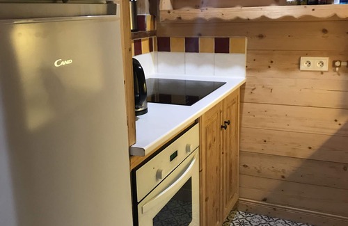 Les Avanchers-Valmorel Apartment | Ideal Family Retreat at Central Ski Resort with Pool Access