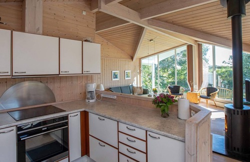 Idestrup House | Spacious 10-Person Holiday Home with Ocean View in Idestrup