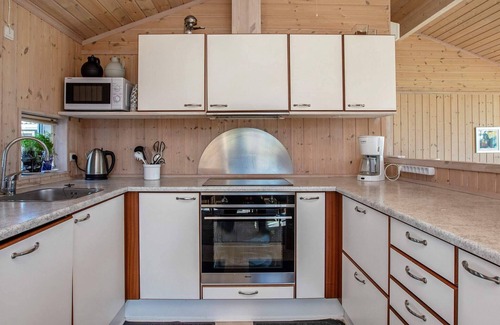Idestrup House | Spacious 10-Person Holiday Home with Ocean View in Idestrup