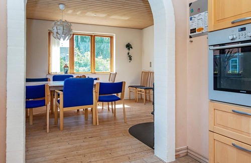 Husby House | Spacious 10-Person Holiday Home in Ulfborg - Pet Friendly & Family Ready