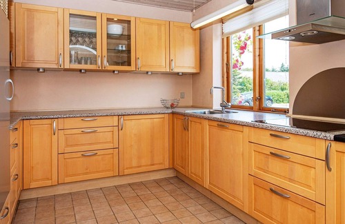 Husby House | Spacious 10-Person Holiday Home in Ulfborg - Pet Friendly & Family Ready