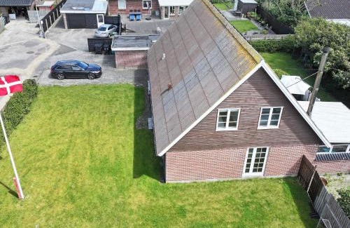 Thyboron House | Family-Friendly Holiday Home Thyborøn VI with Pool Access