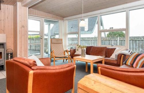 Lyngsbæk Strand House | Discover Holiday Home Ebeltoft XII - Family-Friendly Retreat