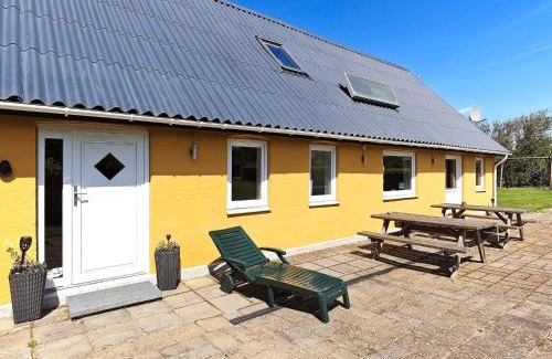 Vinderup House | Spacious Holiday Home for 10 in Family-Friendly Vinderup