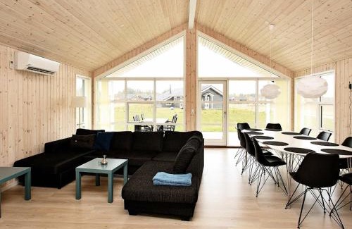 Nørre Lyngby House | Family-Friendly Four-Bedroom Holiday Home in Løkken