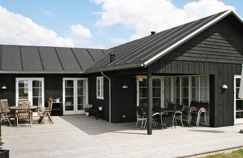 Nysted House | Spacious 10-Person Holiday Home in Nysted - Family Friendly!
