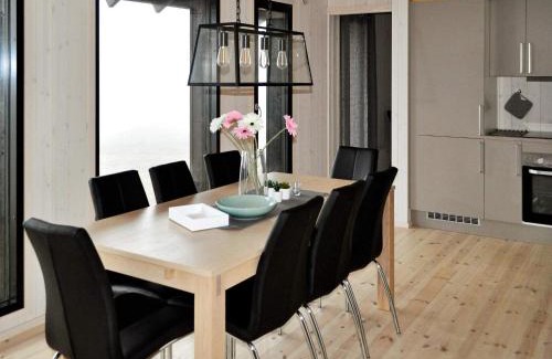 yer House | Spacious Holiday Home for 10 in Yer - Family Friendly Retreat