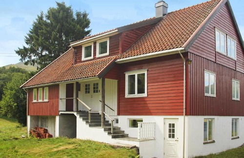 Jolster House | Pet-Friendly Holiday Home in Skeið i Jølster - Rated 10/10