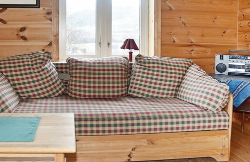 Gaular Municipality House | Spacious 10-Person Holiday Home with Pet-Friendly Amenities