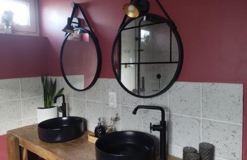 Maresche House | Ideal Stay for 10 near Le Mans Circuit - Pet Friendly & Ocean View
