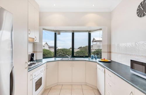 Hayborough House | Relax at 10 Rupara with Oceanfront Views & Pool Access