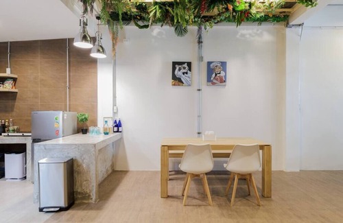 Ratchadaphisek Apartment | Convenient 10 Wabisabi Bangkok Near Train Station