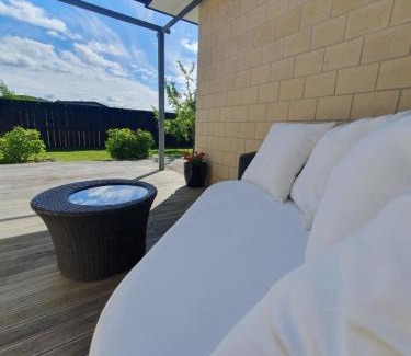 Motuoapa House | Oceanfront Bliss at 10 @ Wai Matangi - Rated 9.5/10