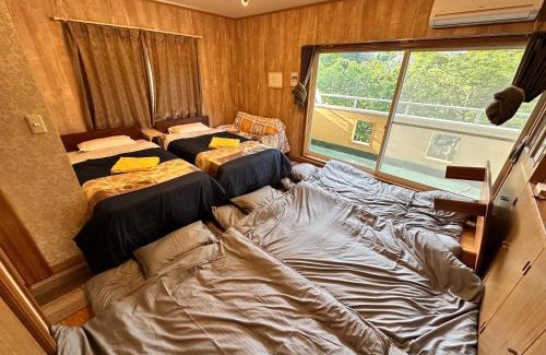 Okurabaru House | Discover 100泊で完成する民泊: Family-Friendly Retreat